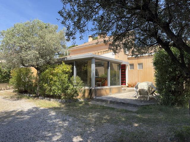 Maison vente à Nîmes, Villeneuve-lès-avignon