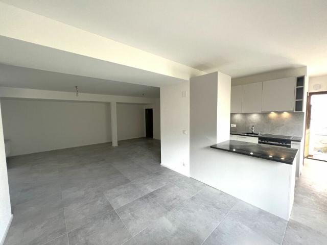 Wohnung kaufen in Villeret, Bern