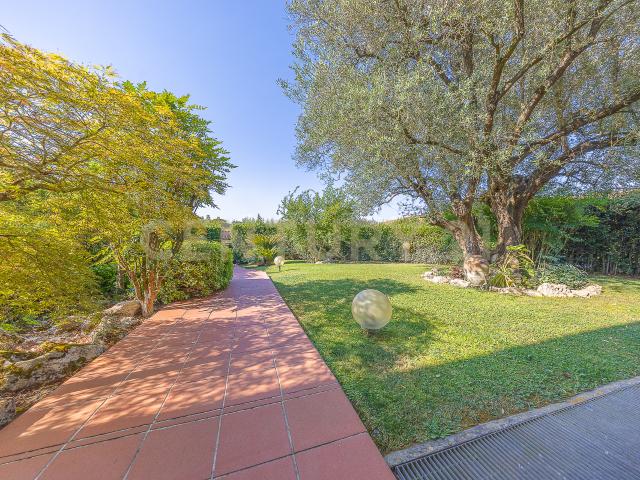 Villa Indipendente in vendita a La Giustiniana, Montecompatri