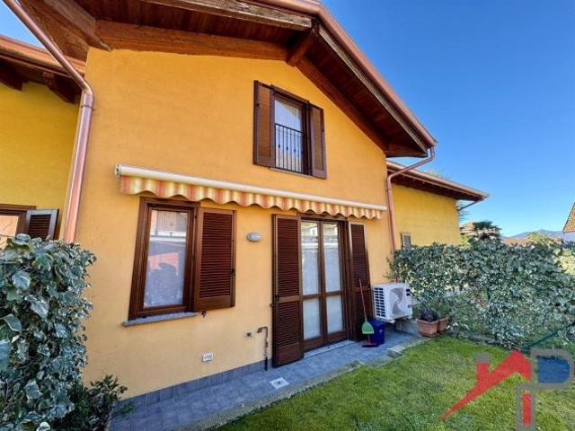 Villa Indipendente in vendita a Torre De' Busi, Lombardia