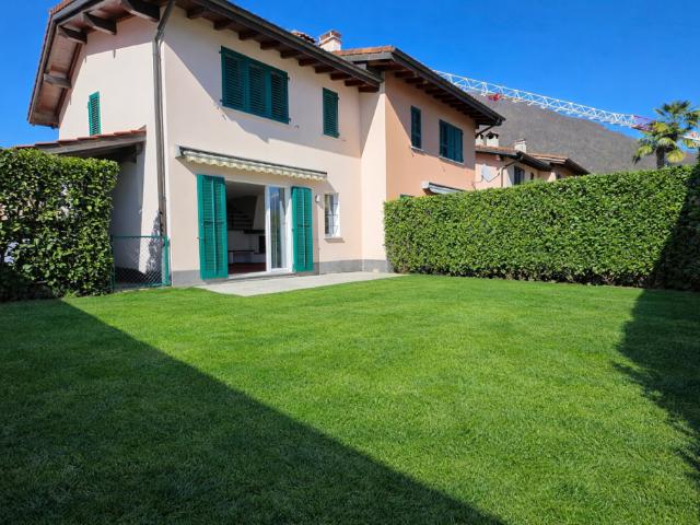 Reihenfamilienhaus kaufen in Losone, Tessin