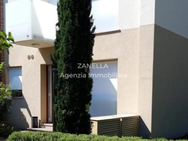 Villa Indipendente in vendita a Castelfranco Veneto, Veneto