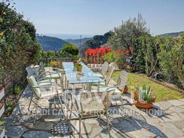 Villa Indipendente in vendita a Celle Ligure, Liguria