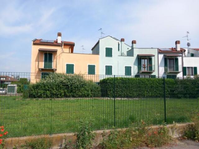 Villa Indipendente in vendita a Piemonte, Novara