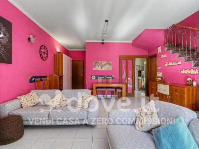 Villa Indipendente in vendita a Cesano Maderno, Lombardia