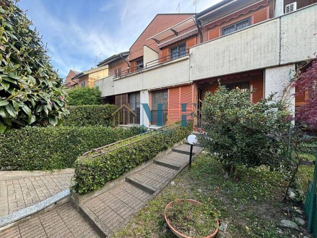 Villa Schiera in vendita a Rovagnasco, Segrate