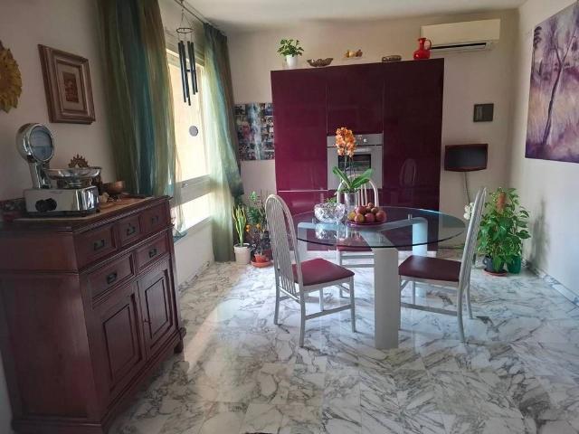 Villa Schiera in vendita a Santa Gonda, Prato
