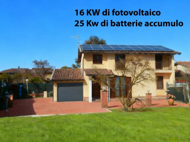 Villa Indipendente in vendita a Gropello Cairoli, Lombardia