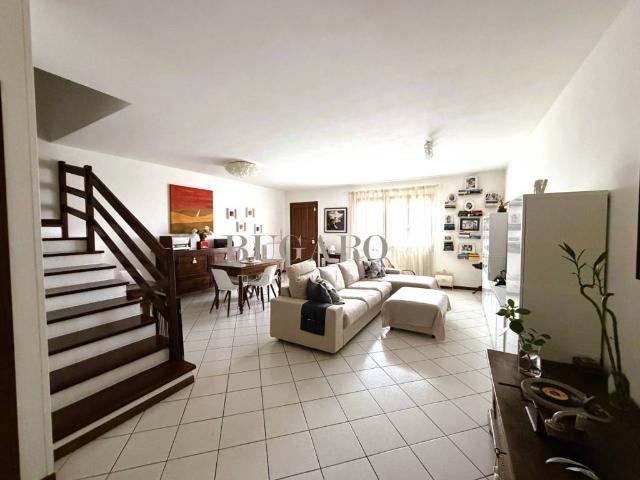 Villa Schiera in affitto a Montedago, Marche