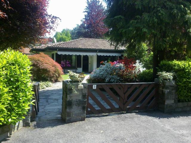 Villa Schiera in affitto a La Pinetina, Appiano Gentile