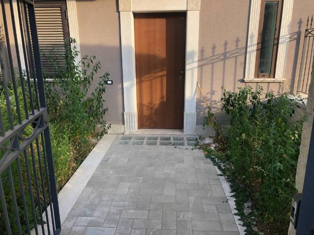 Villa Schiera in affitto a Avellino, Campania