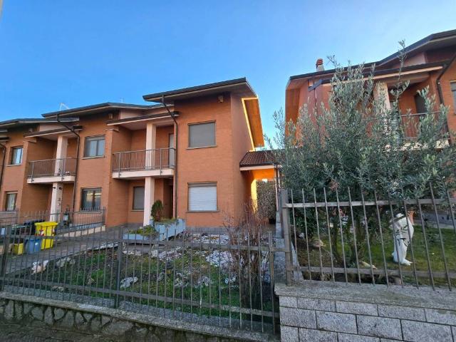 Villa Schiera in affitto a Località Battitore, Piemonte