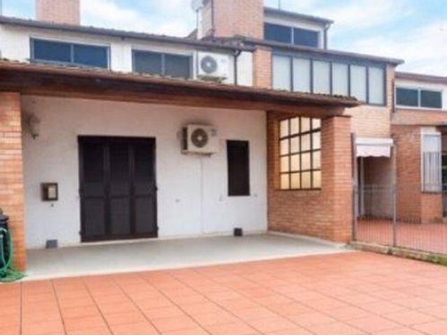 Villa Schiera in affitto a Comacchio, Reggio Emilia