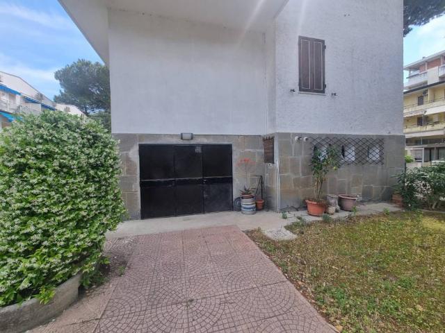 Villa Schiera in affitto a Comacchio, Reggio Emilia