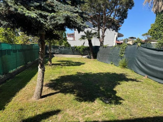 Villa Schiera in affitto a Fregene, Roma Capitale