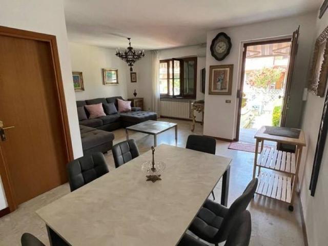 Villa Schiera in affitto a Vittoria Apuana, Forte Dei Marmi