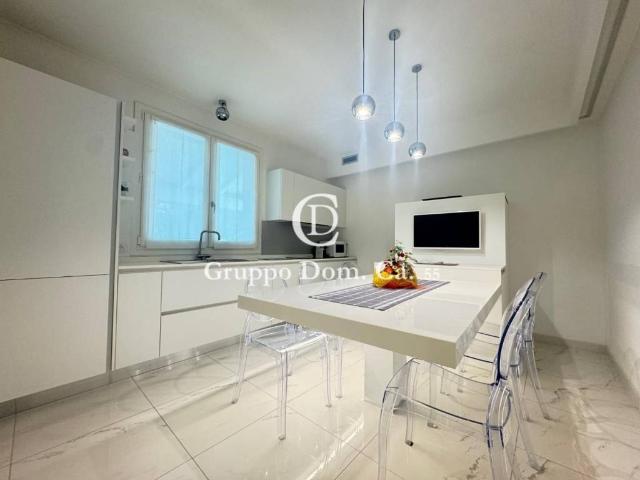 Villa Schiera in affitto a Roma Imperiale, Forte Dei Marmi