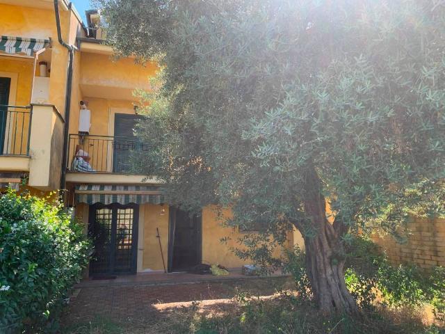 Villa Schiera in affitto a Guidonia Montecelio, Roma Capitale