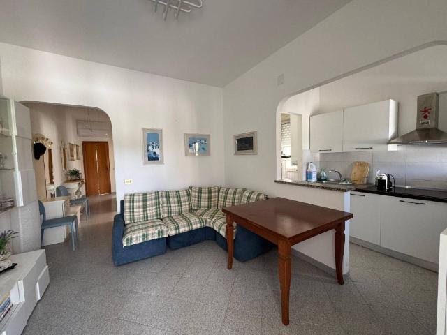 Villa Schiera in affitto a Calabria, Catanzaro