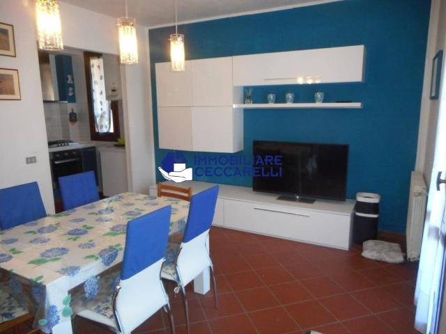 Villa Schiera in affitto a Marina di Massa, Marina Di Massa