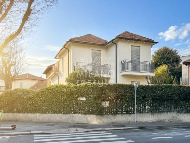 Villa Schiera in affitto a Municipio 2, Milano