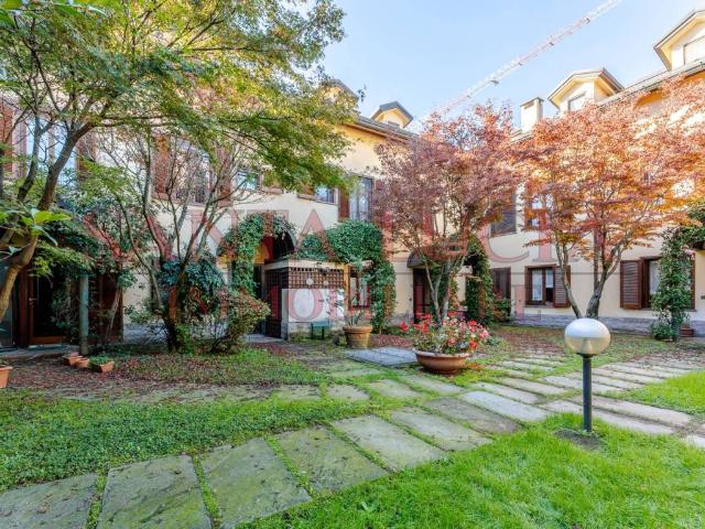 Villa Schiera in affitto a Municipio 7, Milano