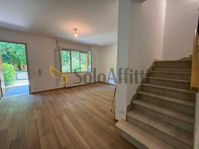 Villa Schiera in affitto a Buon Pastore-Sant'Agnese-San Damaso, Modena