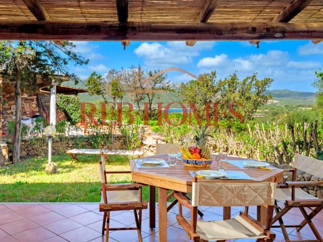 Villa Schiera in affitto a San Pantaleo, Sardigna/Sardegna
