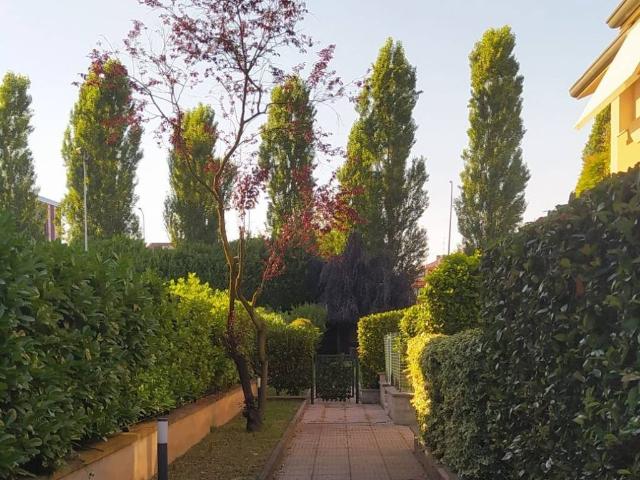 Villa Schiera in affitto a Zona Omogenea Milano Nord, Paderno Dugnano