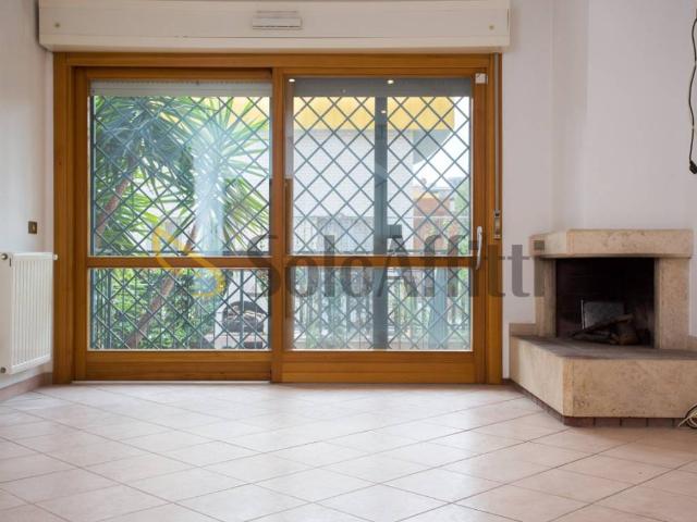 Villa Schiera in affitto a San Giorgio di Acilia, Roma Capitale