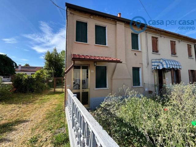 Villa Schiera in vendita a Sant'Apollinare, Rovigo