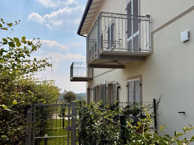 Villa Schiera in affitto a San Fermo Della Battaglia, Lombardia