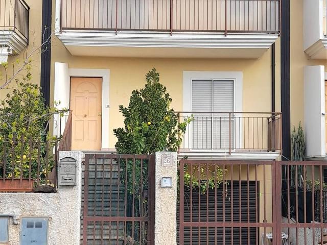 Villa Schiera in affitto a Calabria, Catanzaro