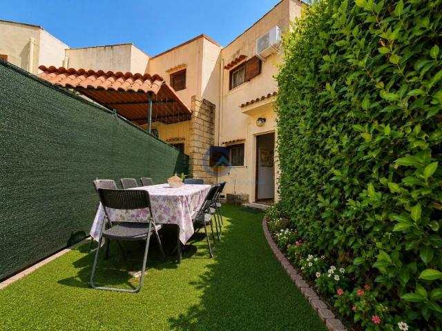 Villa Schiera in affitto a Calabria, Catanzaro