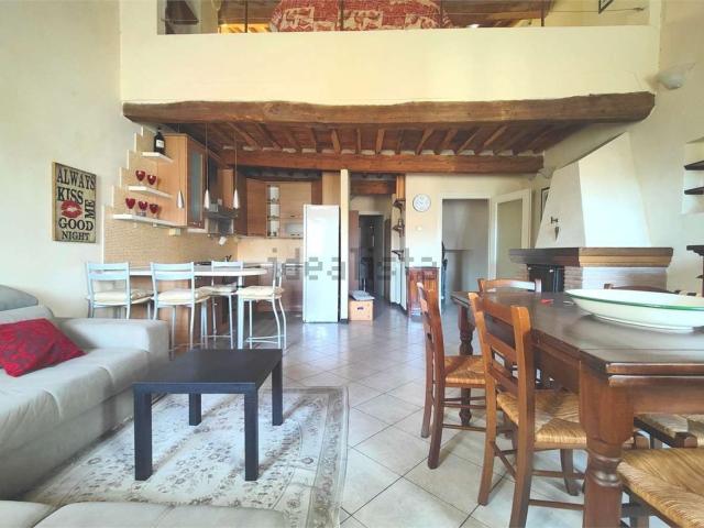 Casa in affitto a Corte Dovichetti, Lucca