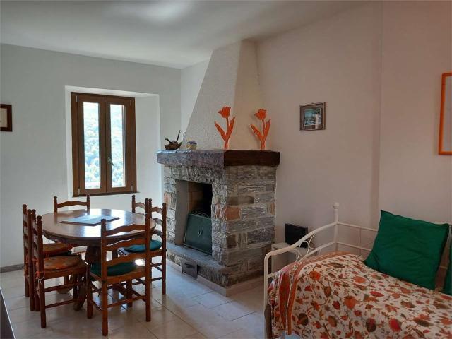 Casa in affitto a Comunità Montana Valli del Verbano, Maccagno