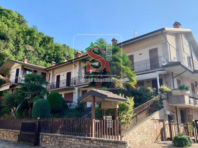 Casa in affitto a Comunità Montana della Valle Brembana, Zogno