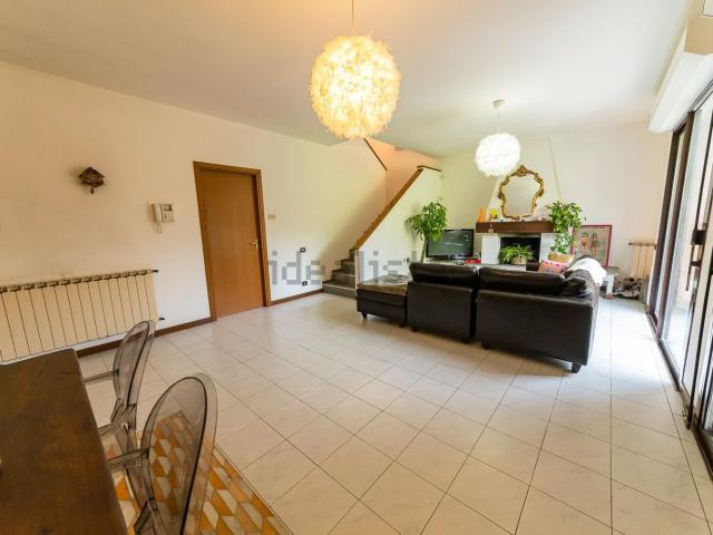 Casa in affitto a Valera, Arese