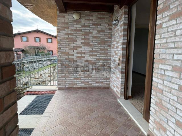 Casa in affitto a Longare, Veneto