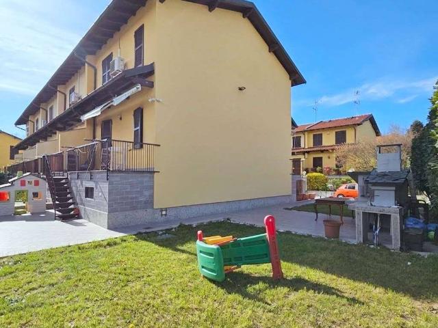 Villa Schiera in vendita a Castelletto, Abbiategrasso