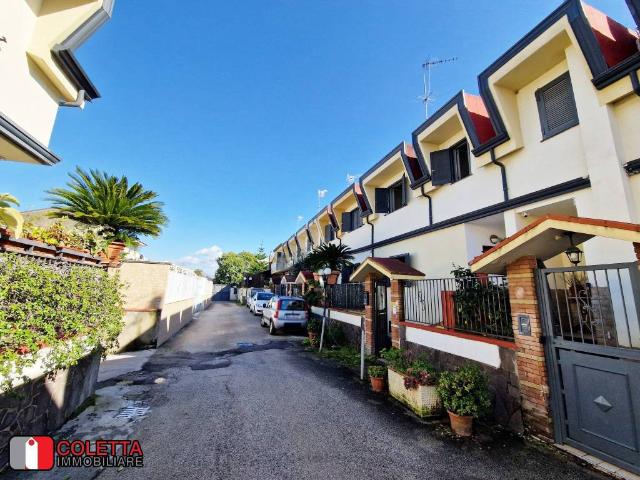 Villa Schiera in vendita a Acerra, Campania