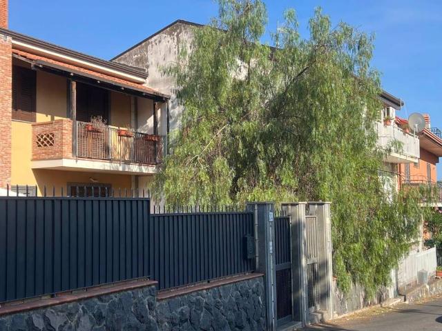 Villa Schiera in vendita a Cannizzaro, Aci Castello