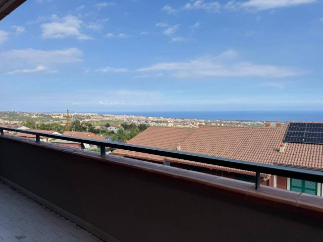 Villa Schiera in vendita a Aci Catena, Sicilia