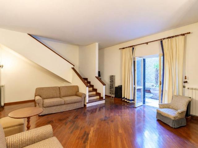Villa Schiera in vendita a Marchesana, Aci Catena
