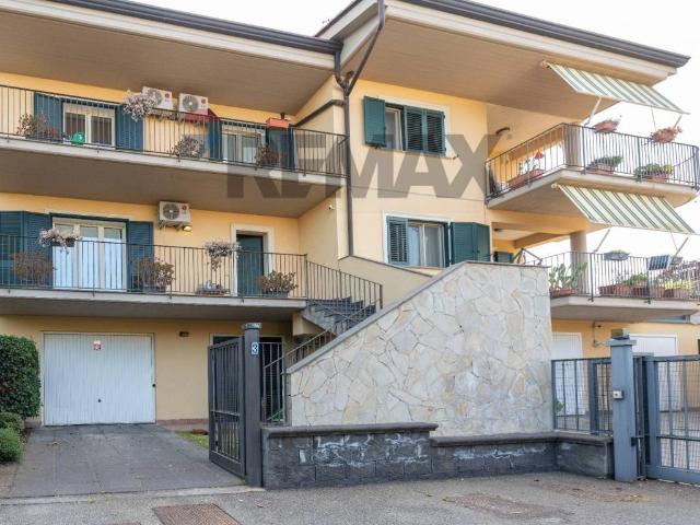 Villa Schiera in vendita a Aci Catena, Sicilia