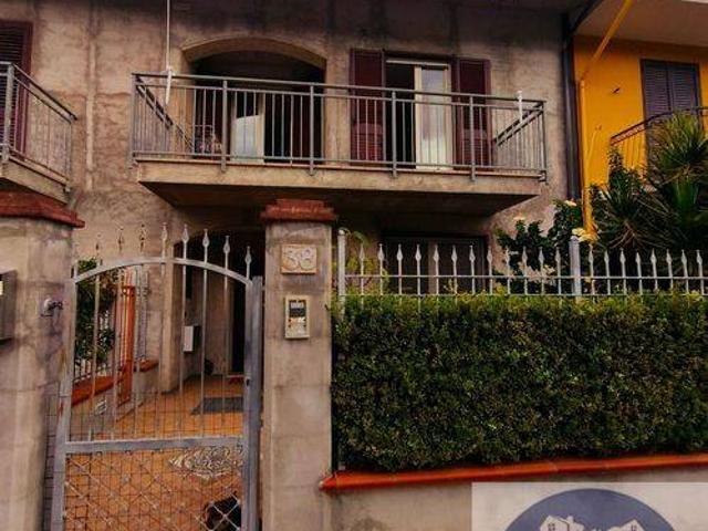 Villa Schiera in vendita a Acquedolci, Sicilia