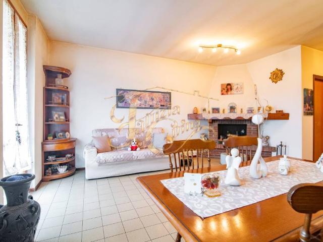 Villa Schiera in vendita a Agazzano, Reggio Emilia