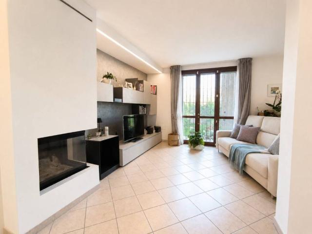 Villa Schiera in vendita a Cantone, Agliana