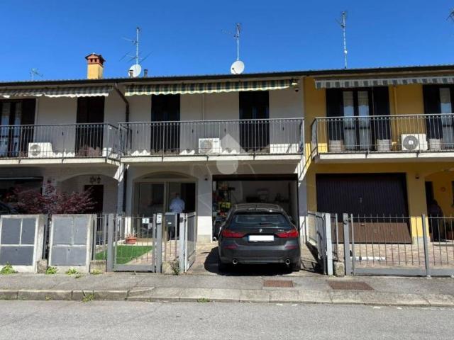 Villa Schiera in vendita a Agnadello, Lombardia