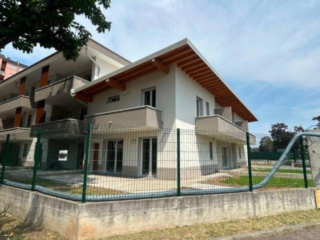 Villa Schiera in vendita a Agrate Brianza, Lombardia